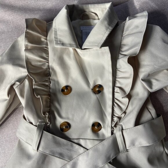 EUC Tahari Stylish Beige Ruffle Trench Coat with Belt Girls Sz XS (4) - Picture 2 of 6